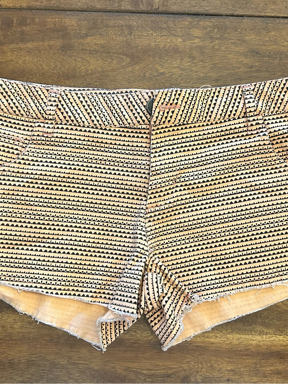 Stylish Body Glove Peach-Black Patterned Women’s Shorts
